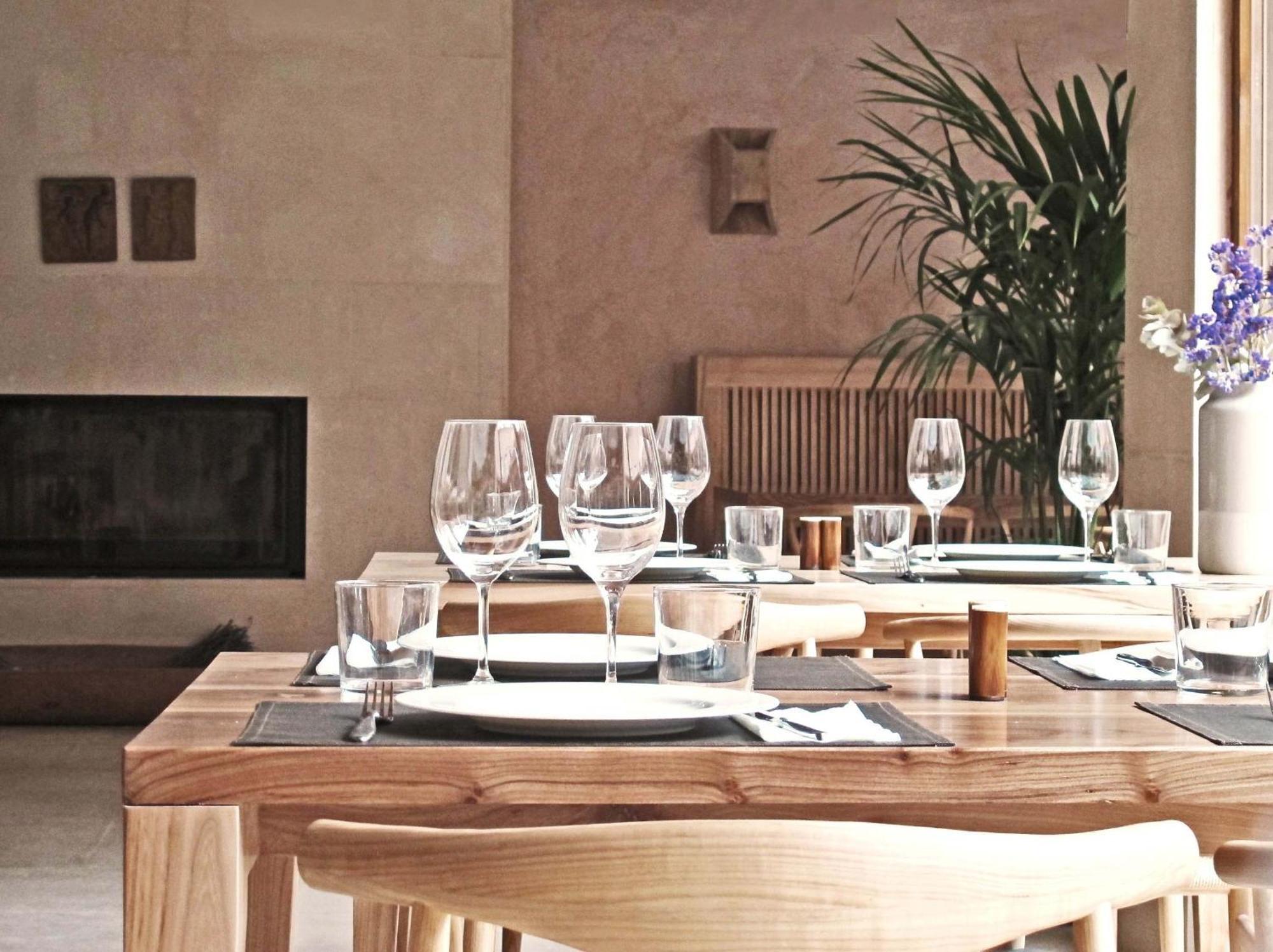 Hotel Ayllón Εξωτερικό φωτογραφία